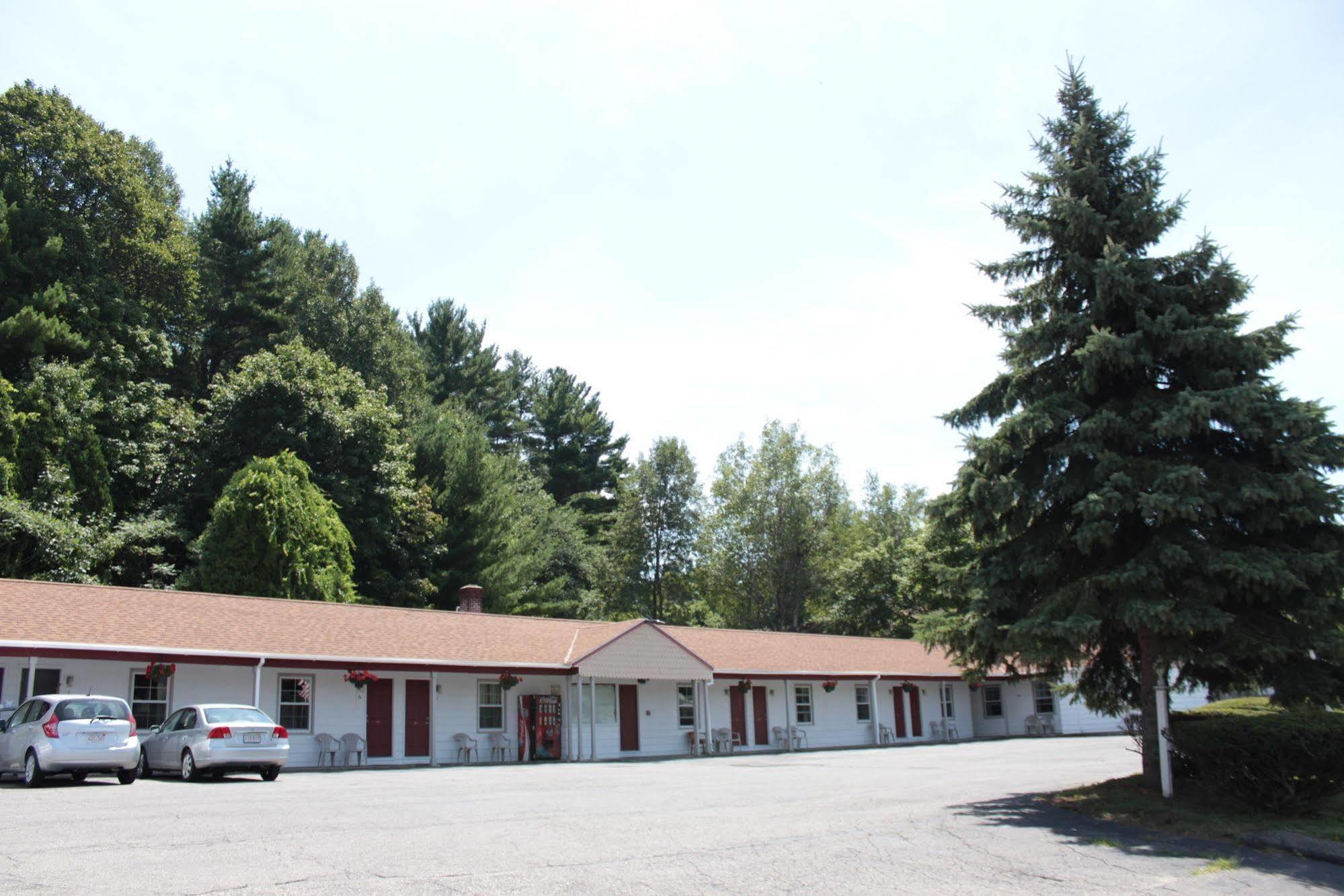 Wagon Wheel Inn Lenox Εξωτερικό φωτογραφία